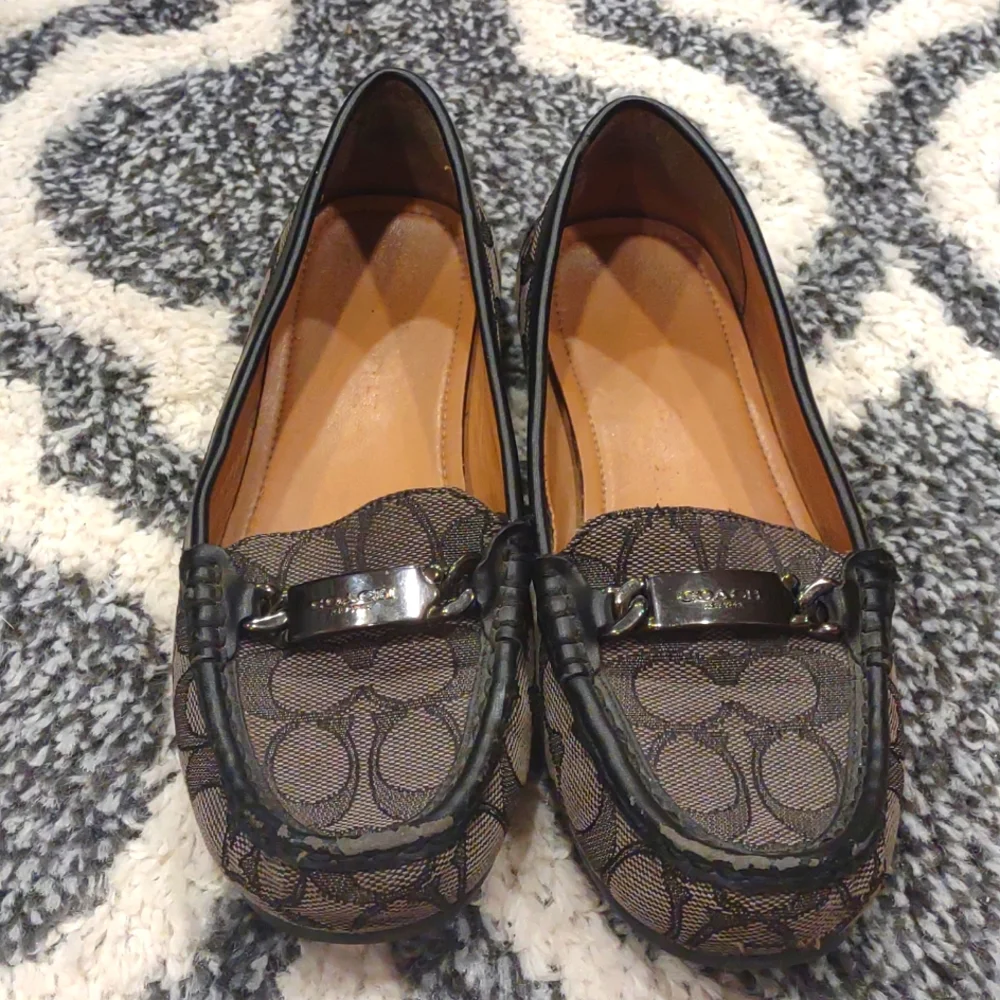 Coach loafers, size 6